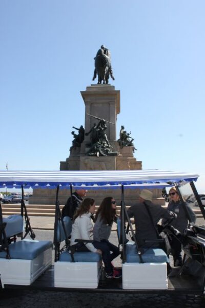 Rome: Private Guided City Highlights Tour by Golf Cart - Starting at Piazza del Popolo: twin churches and a fast orientation