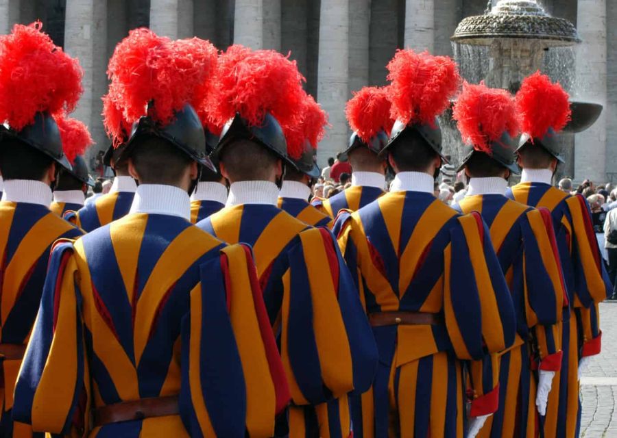 Rome: Private Night Tour by Chauffeur-Driven Vehicle - FAQ