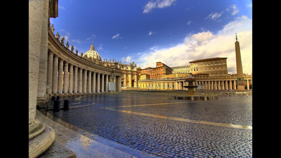 Rome: Private Night Tour by Chauffeur-Driven Vehicle - Night Tour Logistics That Actually Matter in Rome