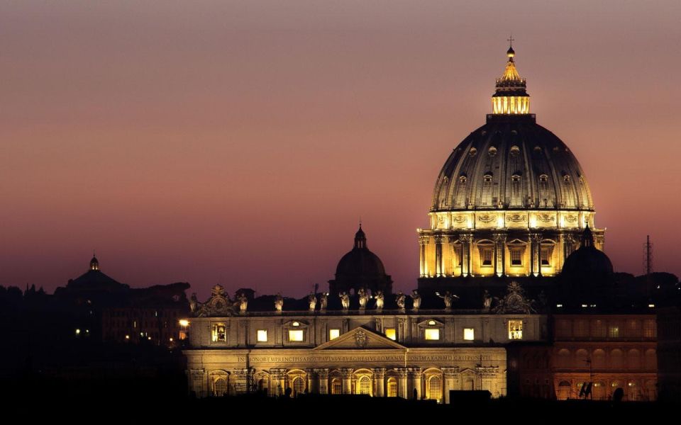 Rome: St. Peter's Basilica and Papal Tombs Walking Tour - Entering St. Peter’s Basilica: Marble, Golden Ceilings, and the Route That Makes Sense