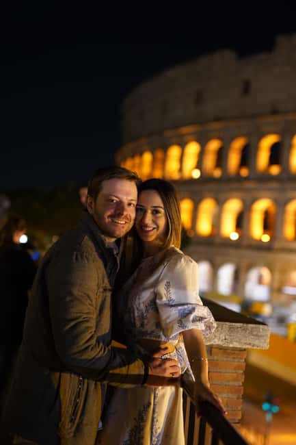 Rome: Vespa Night Tour with Aperol Spritz & Photos - Meeting at Caffè Roma and getting ready to ride