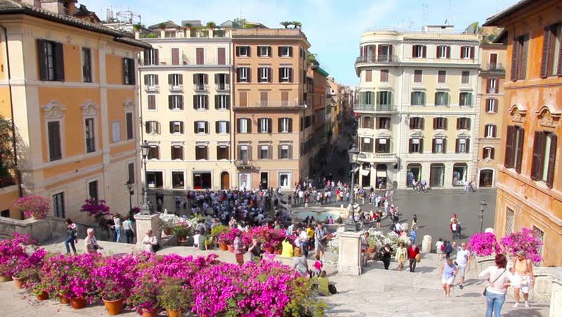 Through Eternity Rome Private Tour & Pantheon - Meeting at Piazza di Spagna and getting your footing right away