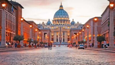 Vatican City: Vatican Museum and Sistine Chapel Guided Tours - Vatican Garden balcony: a quick St. Peter’s dome sightline