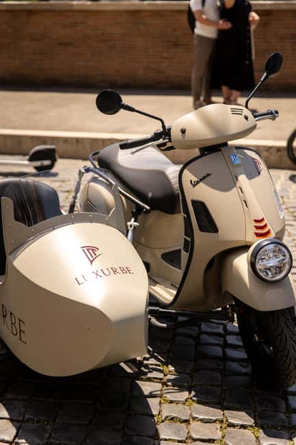 Vespa Sidecar Tour: Highlights of Rome - The Colosseum finish: how to end the ride well